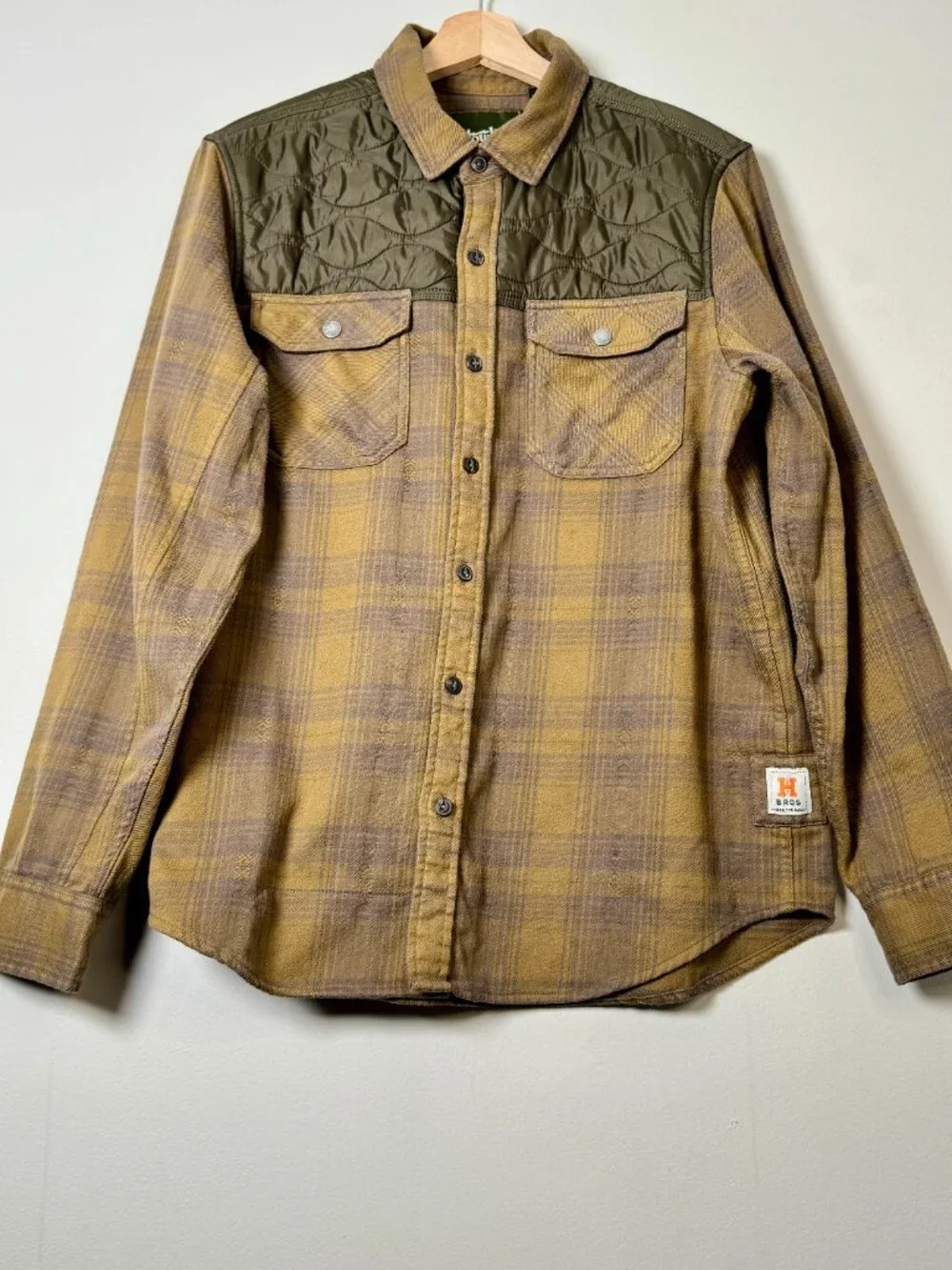 Howler Bros Men's Quintana Quilted Flannel Big Barrett Plaid Swamp Sz M